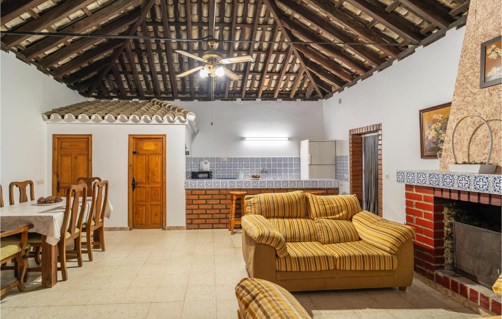 Beautiful Home In Algar With Indoor Swimming Pool Exterior photo